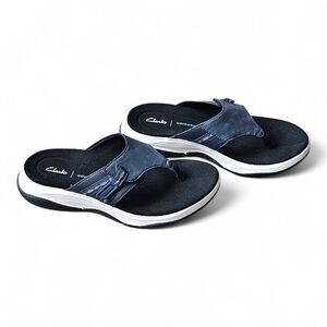 Clarks Navy Blue Flip Flops